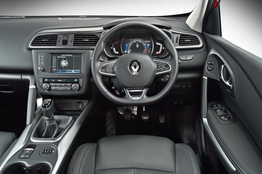 Интерьер Renault Kadjar 2016 года  (ZA) (фото 2 из 8)